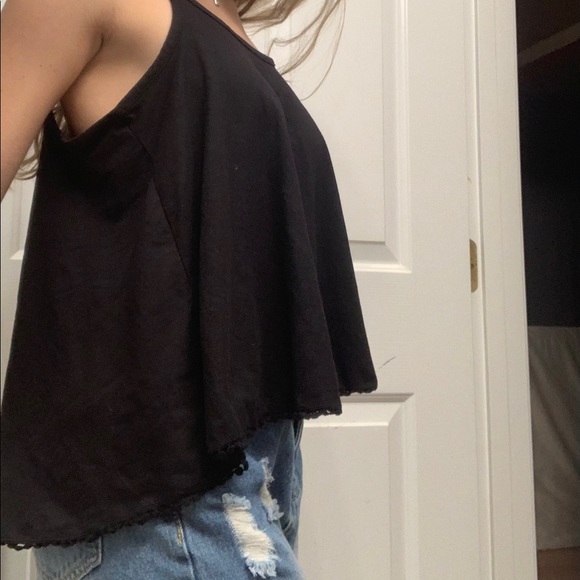 Simple Cute Black Swing Cami - Picture 2 of 4